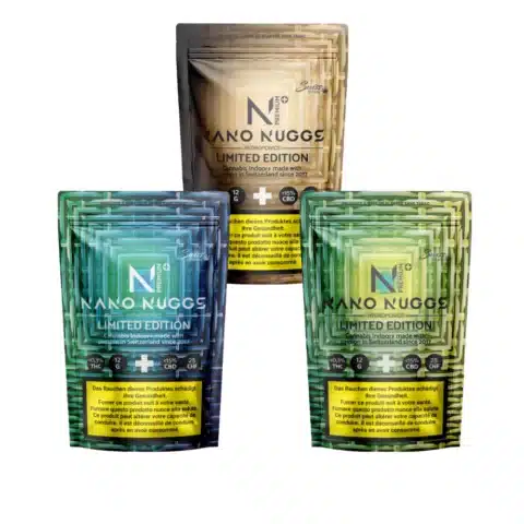 Trois sachets upright fleurs de cbd indoor pack cbd nano nuggs premium limited edition - 0,3% thc en brun, vert et jaune, chacun avec des informations sur le produit, des détails sur le cbd et des avertissements sur la santé au bas du sachet.